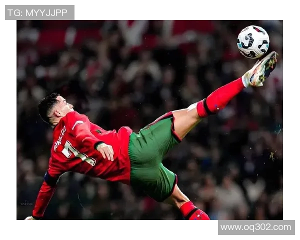 37岁足球球星依旧闪耀赛场 传奇生涯迎来新篇章